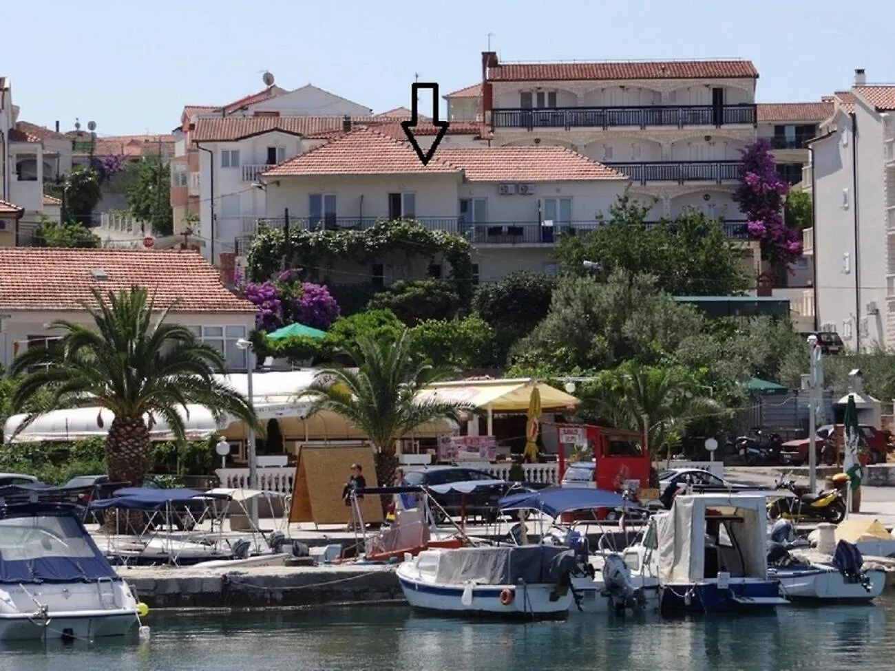 Apartment Mara 0*, Trogir