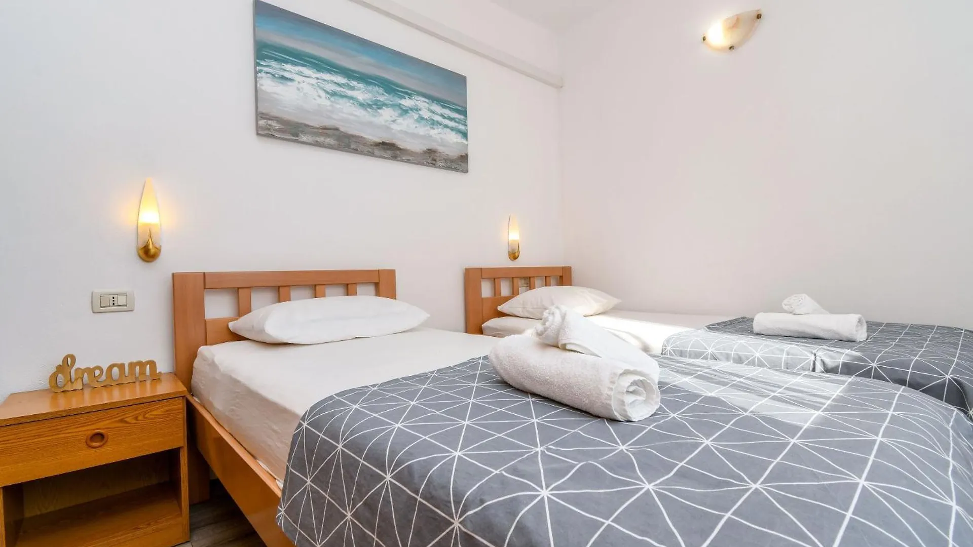 Apartment Mara Trogir
