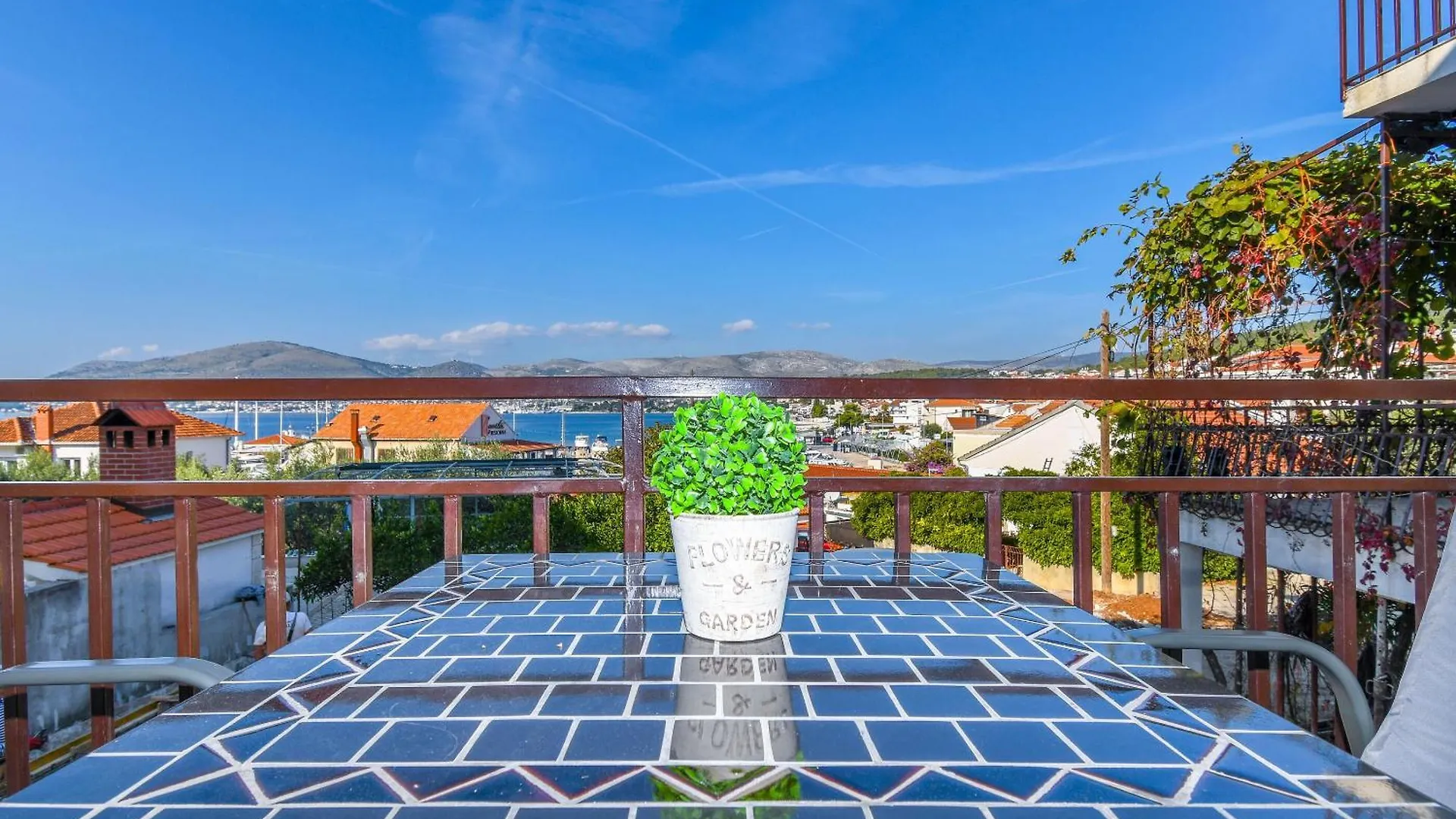 Apartment Mara Trogir
